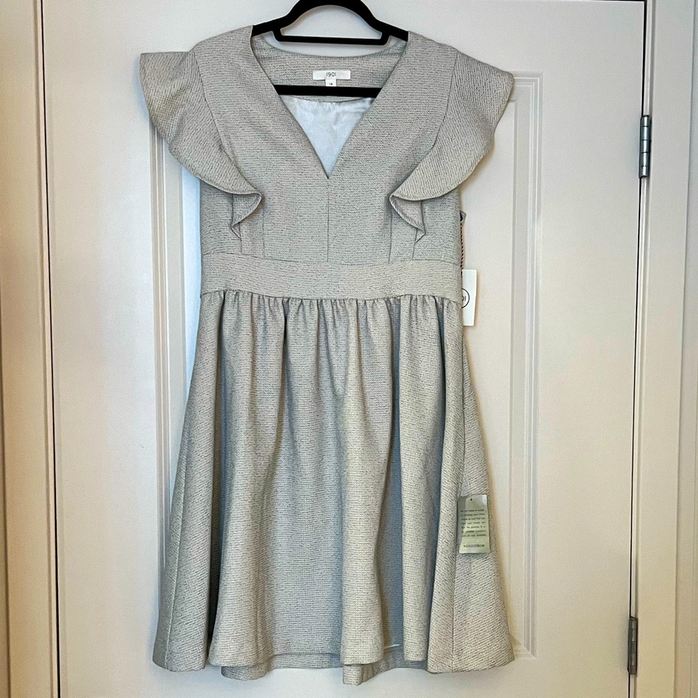 1901 Dress Size: 14– NWT